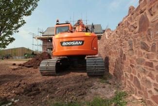 Верижни екскаватори Doosan DX140LCR-3