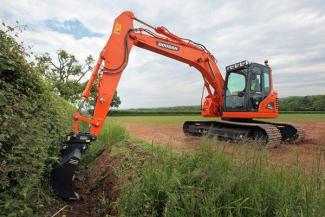 Верижни екскаватори Doosan DX140LCR-3