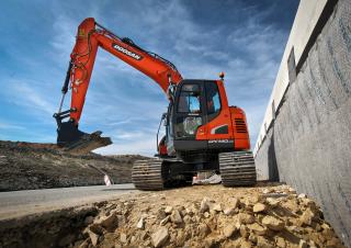 Верижни екскаватори Doosan DX140LCR-5