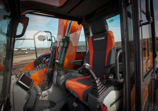Верижни екскаватори Doosan DX140LCR-5