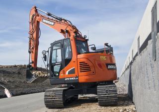 Верижни екскаватори Doosan DX140LCR-5