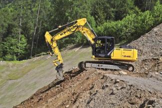 Верижни екскаватори New Holland E245C LC