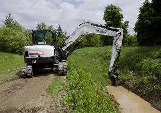 Верижни екскаватори Bobcat E85