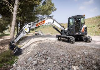 Верижни екскаватори Bobcat E88