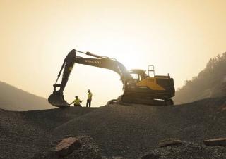 Верижни екскаватори Volvo EC250ERL