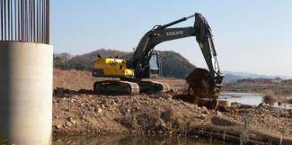 Верижни екскаватори Volvo EC300DLR
