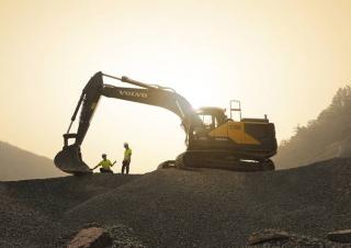 Верижни екскаватори Volvo EC300ERL