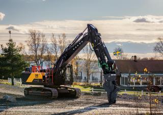 Верижни екскаватори Volvo EC400 Straight Boom L