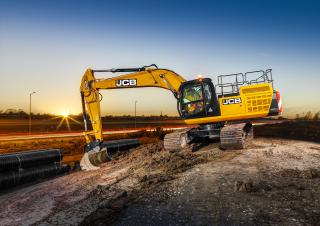 Верижни екскаватори JCB JS330NLC