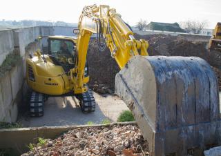Верижни екскаватори Komatsu PC88MR-10