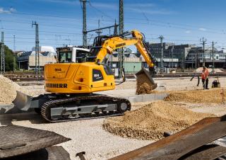 Верижни екскаватори Liebherr R 914 C Litronic HDSL