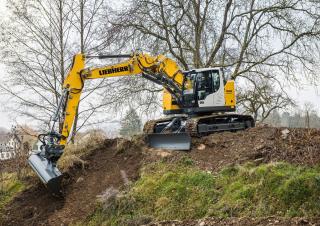 Верижни екскаватори Liebherr R 926 Compact Litronic 