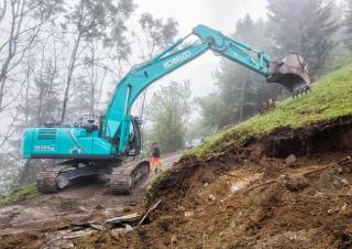 Верижни екскаватори Kobelco SK 260 NLC 10E