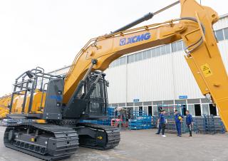 Верижни екскаватори XCMG XE180F