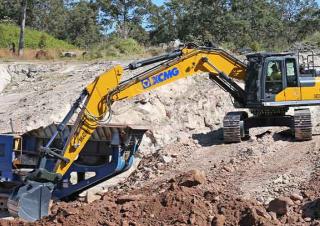 Верижни екскаватори XCMG XE370D
