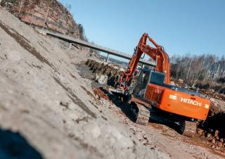 Верижни екскаватори Hitachi ZX 250 LC-5