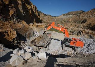 Верижни екскаватори Hitachi ZX 670 LCR-3