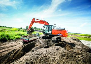 Верижни екскаватори Hitachi ZX210LC-6