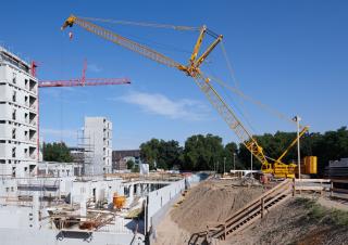 Верижни кранове - решетъчна стрела Sennebogen 7700G