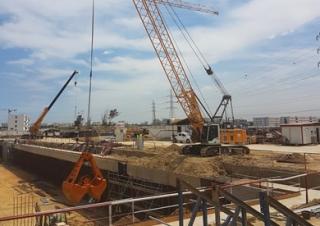 Верижни кранове - решетъчна стрела Liebherr HS 8070
