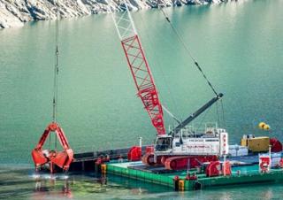 Верижни кранове - решетъчна стрела Liebherr HS 8130