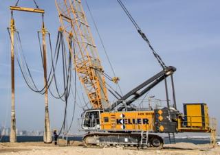 Верижни кранове - решетъчна стрела Liebherr HS 8130