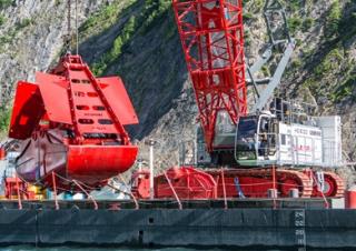 Верижни кранове - решетъчна стрела Liebherr HS 8130