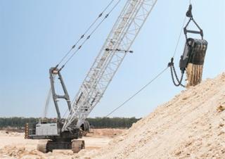 Верижни кранове - решетъчна стрела Liebherr HS 8300