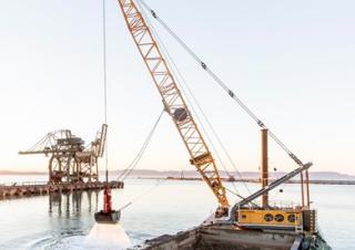 Верижни кранове - решетъчна стрела Liebherr HS 8300
