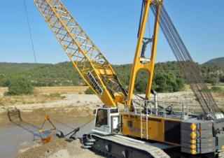 Верижни кранове - решетъчна стрела Liebherr HS 895 HD