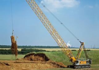 Верижни кранове - решетъчна стрела Liebherr HS 895 HD