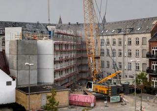 Верижни кранове - решетъчна стрела Liebherr LR 1130