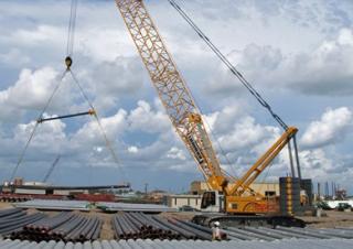 Верижни кранове - решетъчна стрела Liebherr LR 1200