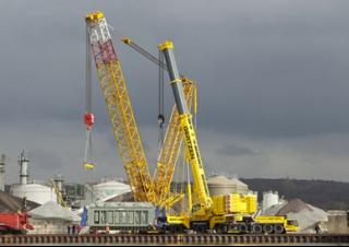 Верижни кранове - решетъчна стрела Liebherr LR 1350/1