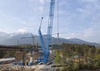 Верижни кранове - решетъчна стрела Liebherr LR 1600/2