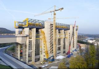Верижни кранове - решетъчна стрела Liebherr LR 1600/2