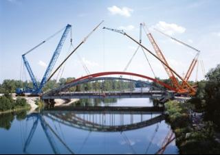 Верижни кранове - решетъчна стрела Liebherr LR 1750/2