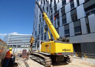 Верижни кранове - телескопична стрела Sennebogen 653E