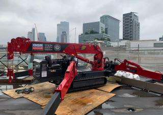 Верижни кранове - телескопична стрела UNIC URW-546