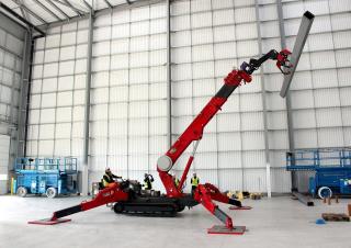 Верижни кранове - телескопична стрела UNIC URW-706-2
