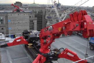Верижни кранове - телескопична стрела UNIC URW-706