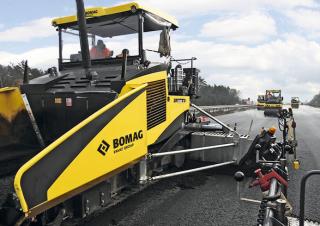 Верижни машини за асфалт Bomag BF 800 C 2 S 500