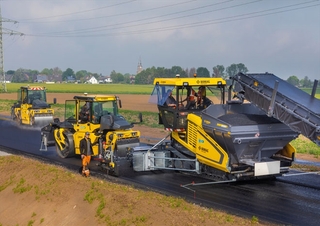 Верижни машини за асфалт Bomag BF 800 C 3 S 600