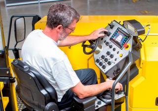 Верижни машини за асфалт Bomag BM 1200/35