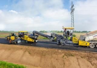 Верижни машини за асфалт Bomag BMF 2500 S FLEXMIX