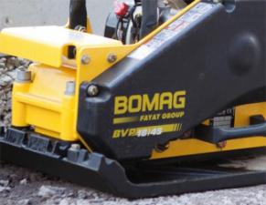 Вибролочи - уплърнителна техника Виброплочи с преден ход Bomag BVP 18/45