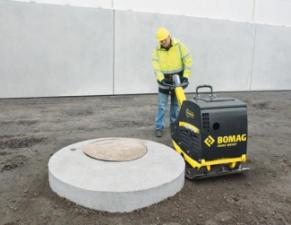 Вибролочи - уплърнителна техника Виброплочи с обратен ход Bomag BPR 70/70 D
