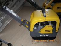 Вибролочи - уплърнителна техника Виброплочи с обратен ход Atlas Copco LG 300