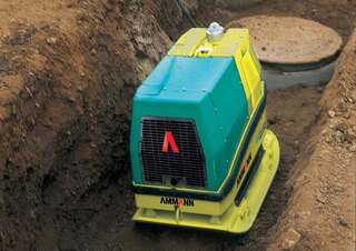 Вибролочи - уплърнителна техника Виброплочи с обратен ход Ammann APH 1000 TC