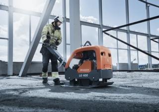 Вибролочи - уплърнителна техника Виброплочи с обратен ход Husqvarna LG 400